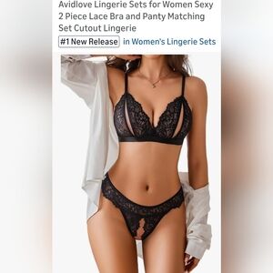 NWT! Avidlove Sexy 2p Lingerie Set. Medium. Crotchless Panties.